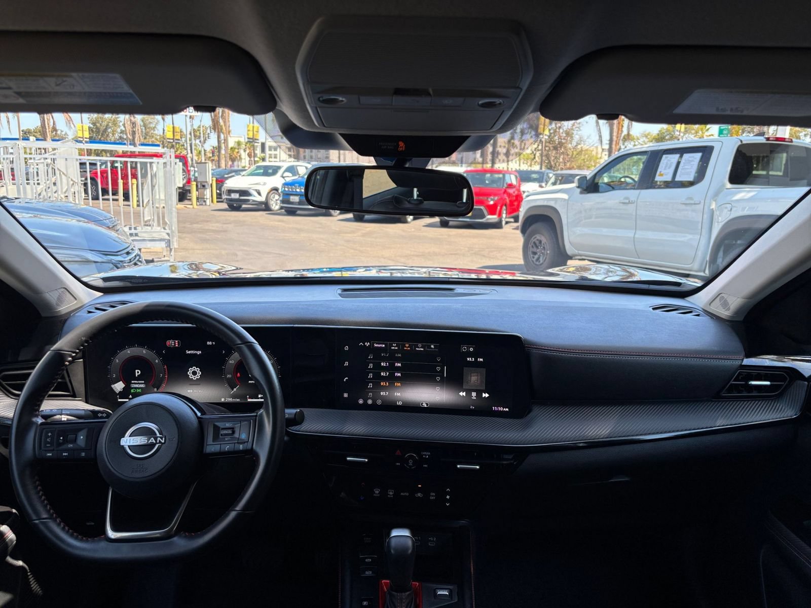 Used 2026 Nissan Kicks SR FWD image 31