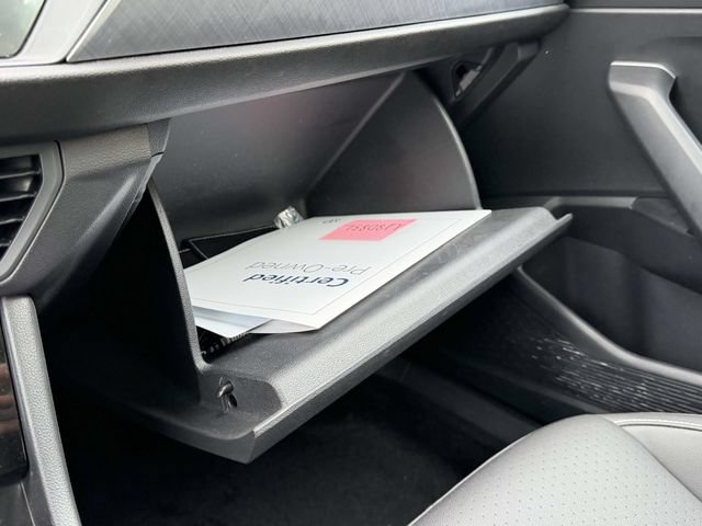 Certified 2023 Volkswagen Jetta SE w/ Panoramic Sunroof Package FWD image 36