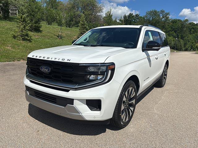New 2026 Ford Expedition Platinum w/ Driver's Package AWD/4WD image 8