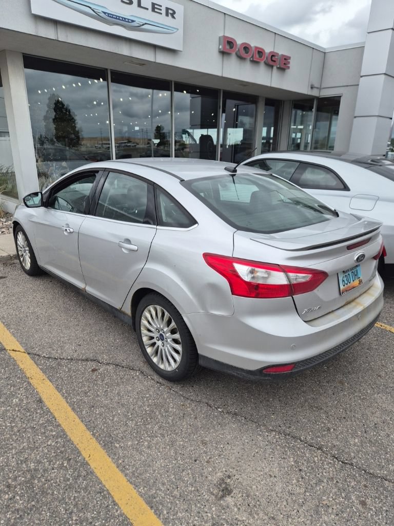 Used 2012 Ford Focus Titanium FWD image 3