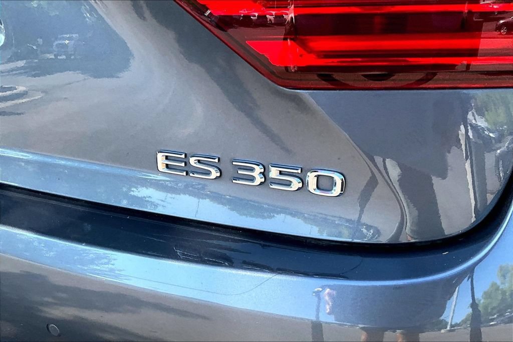 Used 2017 Lexus ES 350 w/ Luxury Package FWD image 26