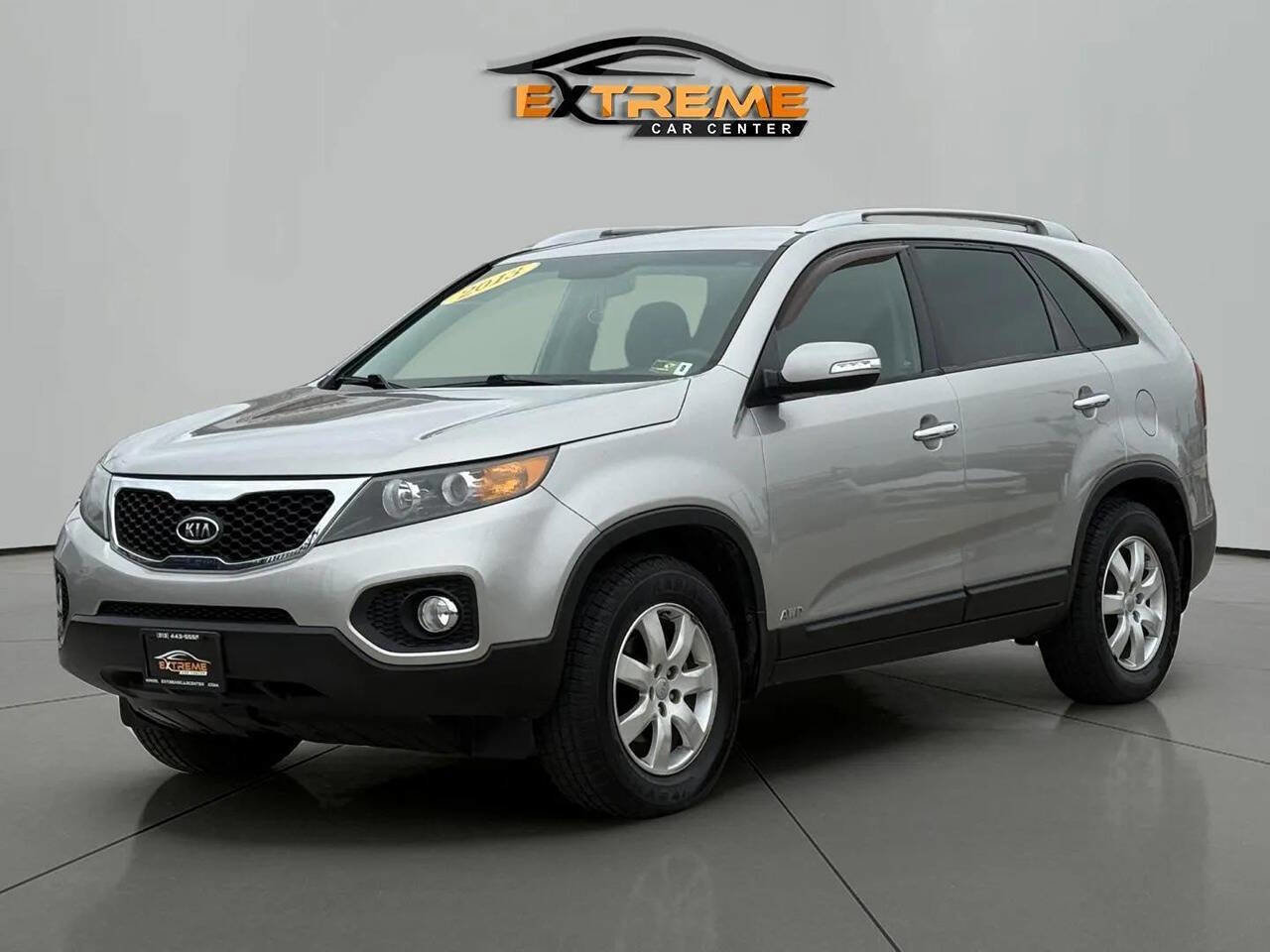 Used 2013 Kia Sorento LX w/ Convenience Pkg image 2