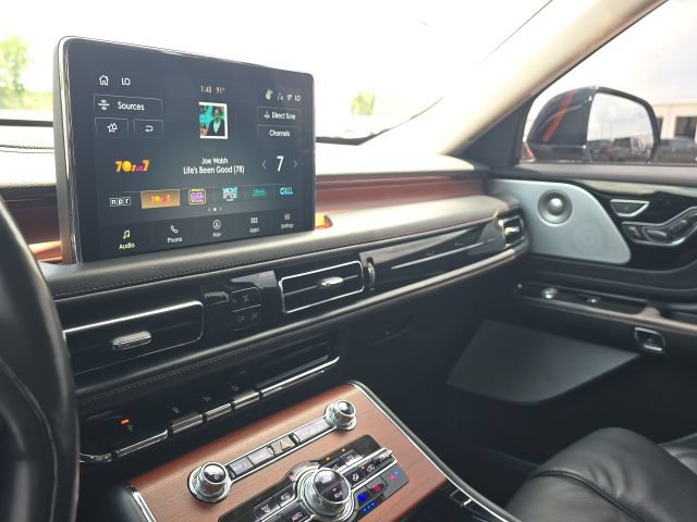 Used 2023 Lincoln Aviator Reserve w/ Equipment Group 201A AWD/4WD image 30