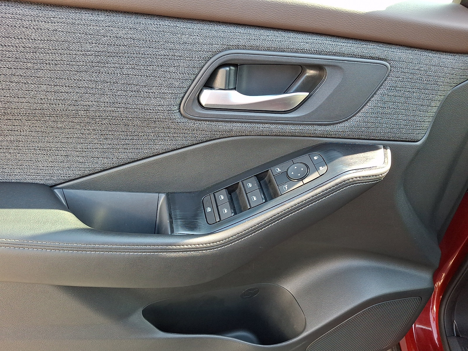 Certified 2023 Nissan Rogue SV AWD/4WD image 14