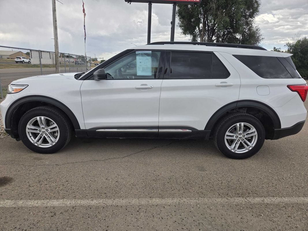 Used 2022 Ford Explorer XLT AWD/4WD image 6