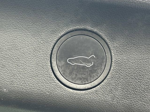 Used 2023 Tesla Model Y Long Range AWD/4WD image 14