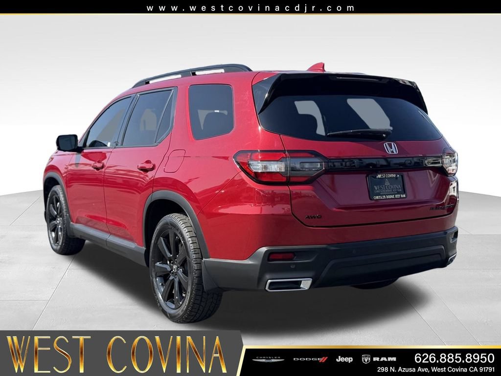 Used 2025 Honda Pilot Black Edition image 7