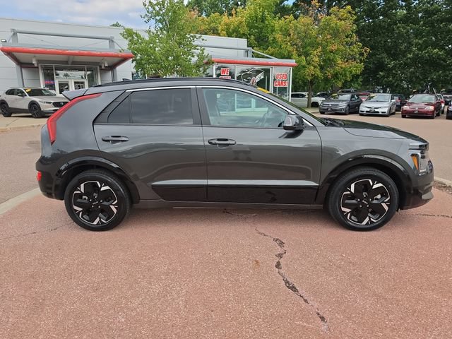 Used 2024 Kia Niro Wind w/ Wind Preserve Package FWD image 6