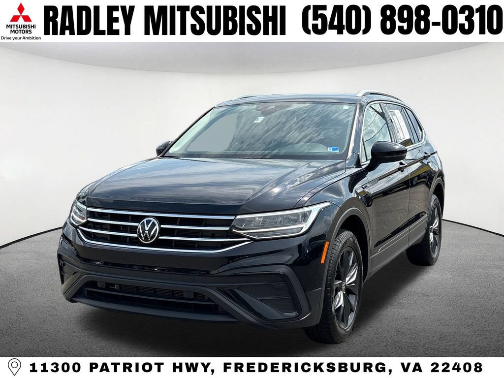 Used 2023 Volkswagen Tiguan SE w/ Panoramic Sunroof Package AWD/4WD image 1