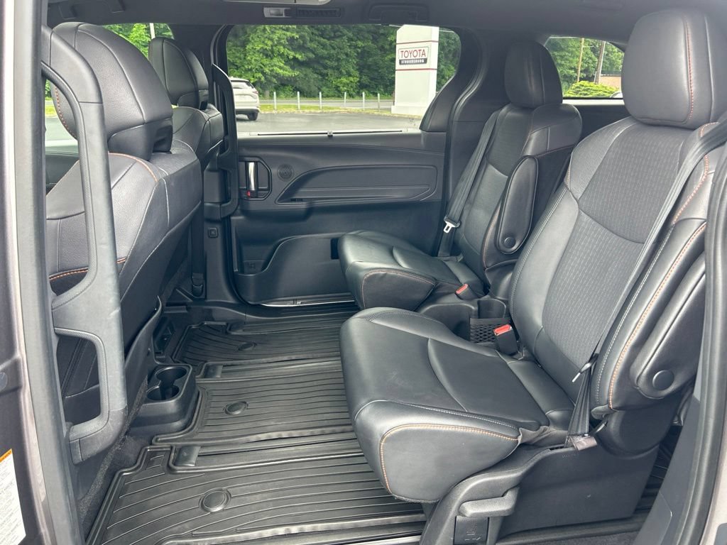 Certified 2021 Toyota Sienna XSE w/ XSE Plus Package AWD/4WD image 24