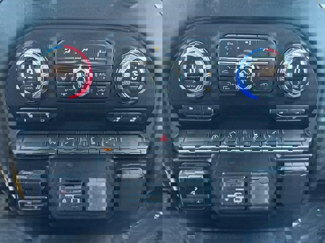 Used 2019 GMC Sierra 1500 SLT image 25