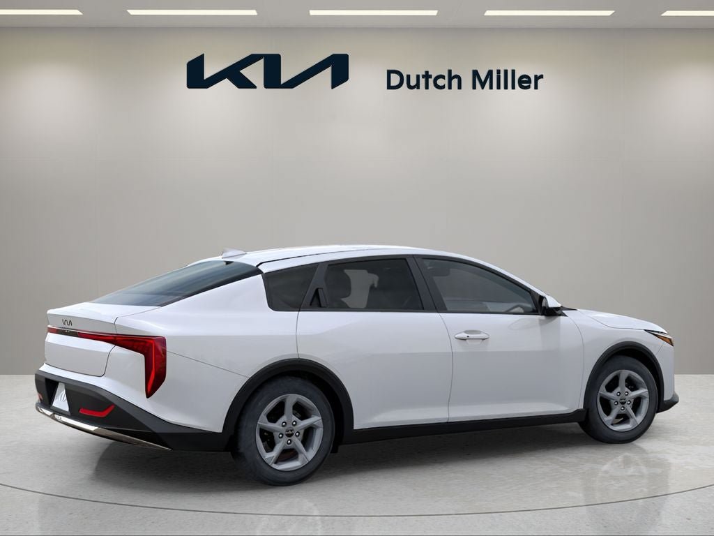 New 2025 Kia K4 FWD image 6