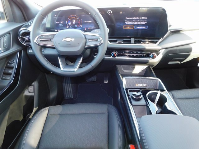 New 2026 Chevrolet Equinox LT w/ Convenience Package II image 16