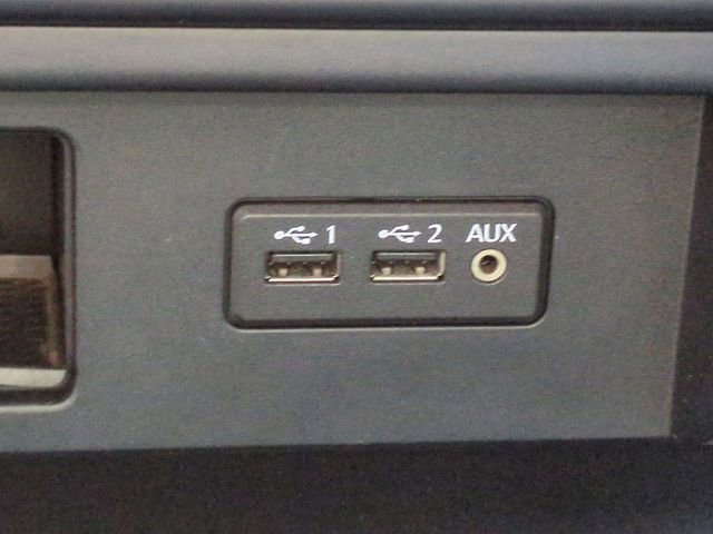 Used 2019 Nissan Titan SV image 21