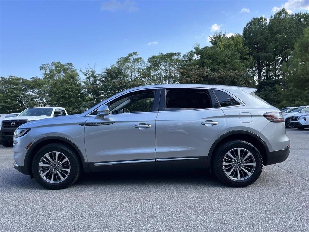 Used 2022 Lincoln Nautilus Reserve image 3