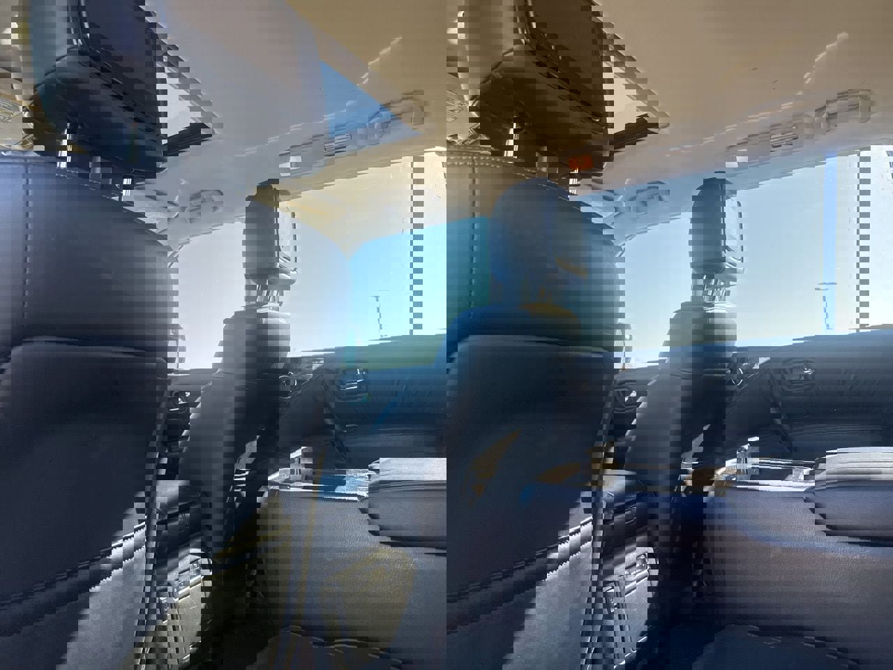 Used 2022 Nissan Armada Platinum w/ Captain's Chairs Package image 41