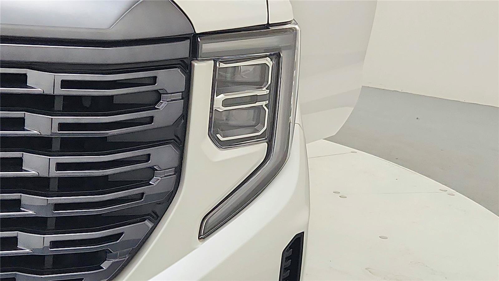 Used 2023 GMC Sierra 1500 Denali Ultimate AWD/4WD image 19