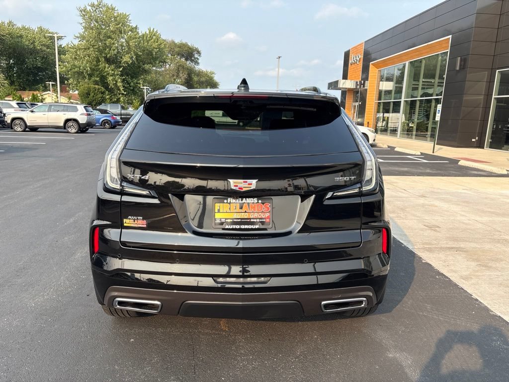 Used 2025 Cadillac XT4 Sport AWD/4WD image 4