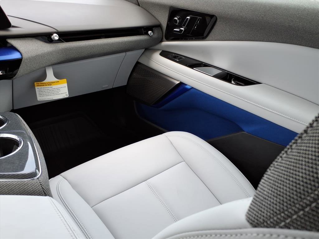 New 2026 Cadillac Optiq Sport 1 image 10