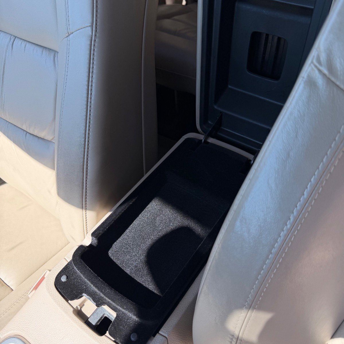 Used 2015 Jeep Grand Cherokee Limited RWD image 19