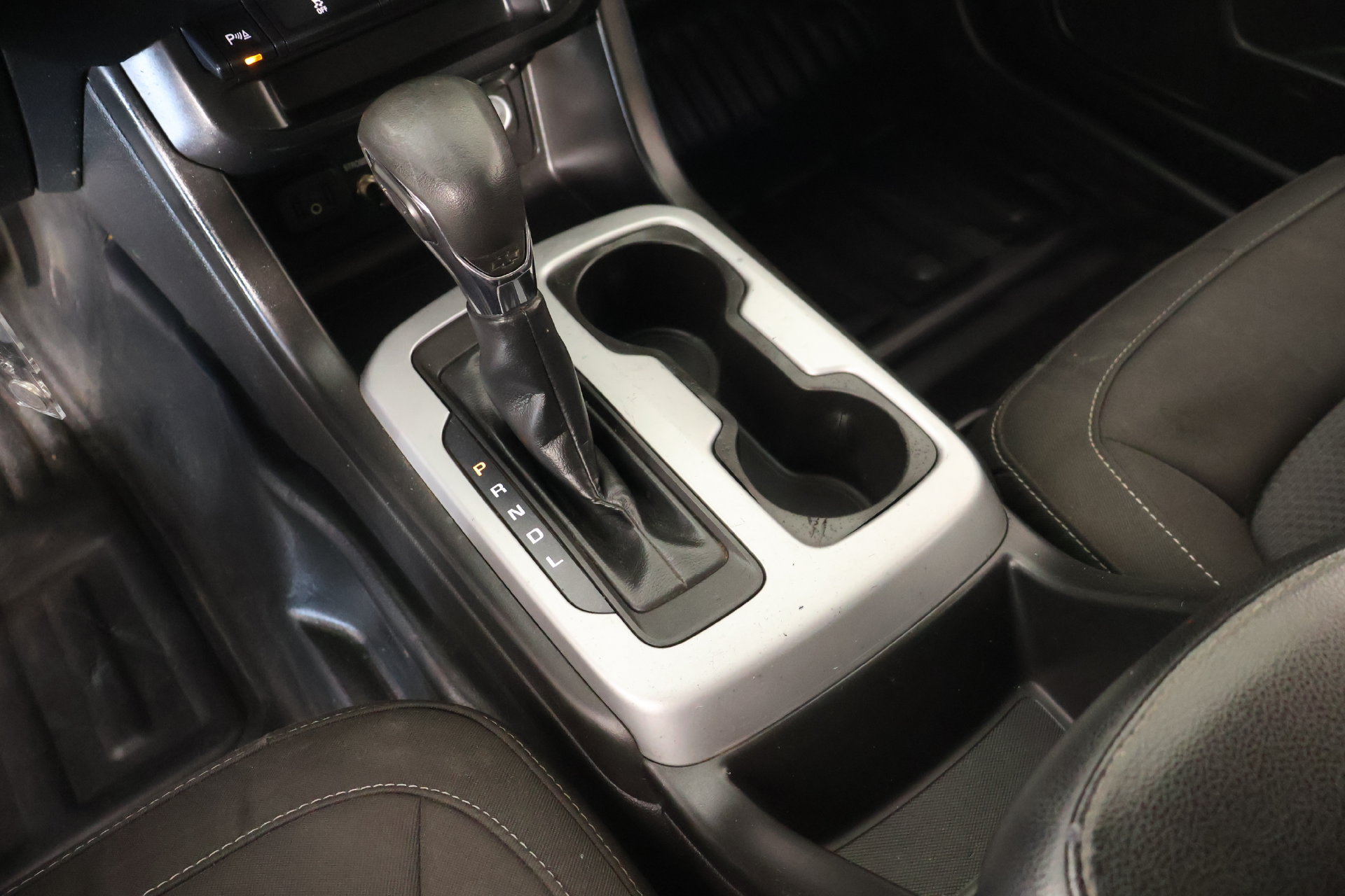 Used 2022 Chevrolet Colorado LT w/ Fleet Safety Package RWD image 7