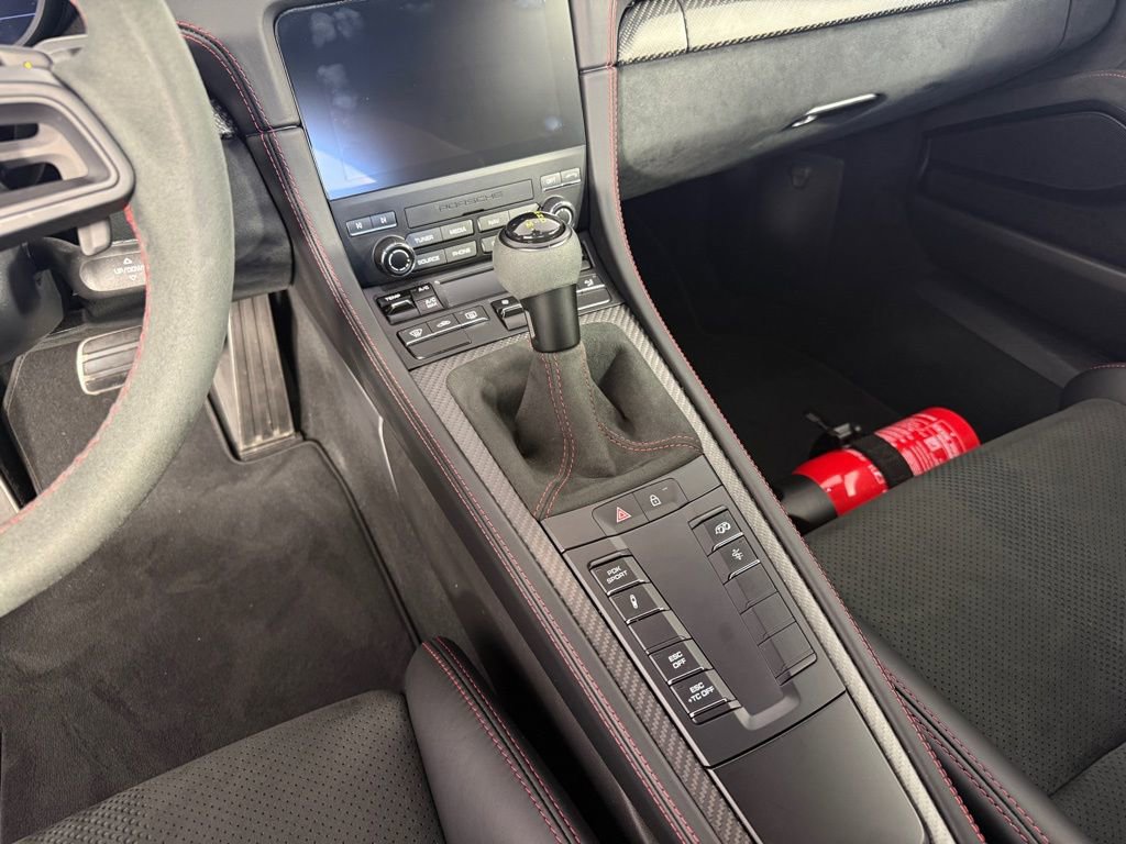 Certified 2025 Porsche 718 Cayman GT4 RS image 23