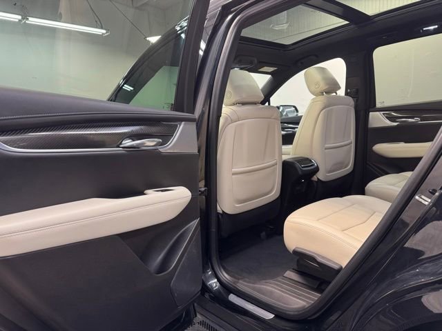 Used 2023 Cadillac XT6 Sport image 28
