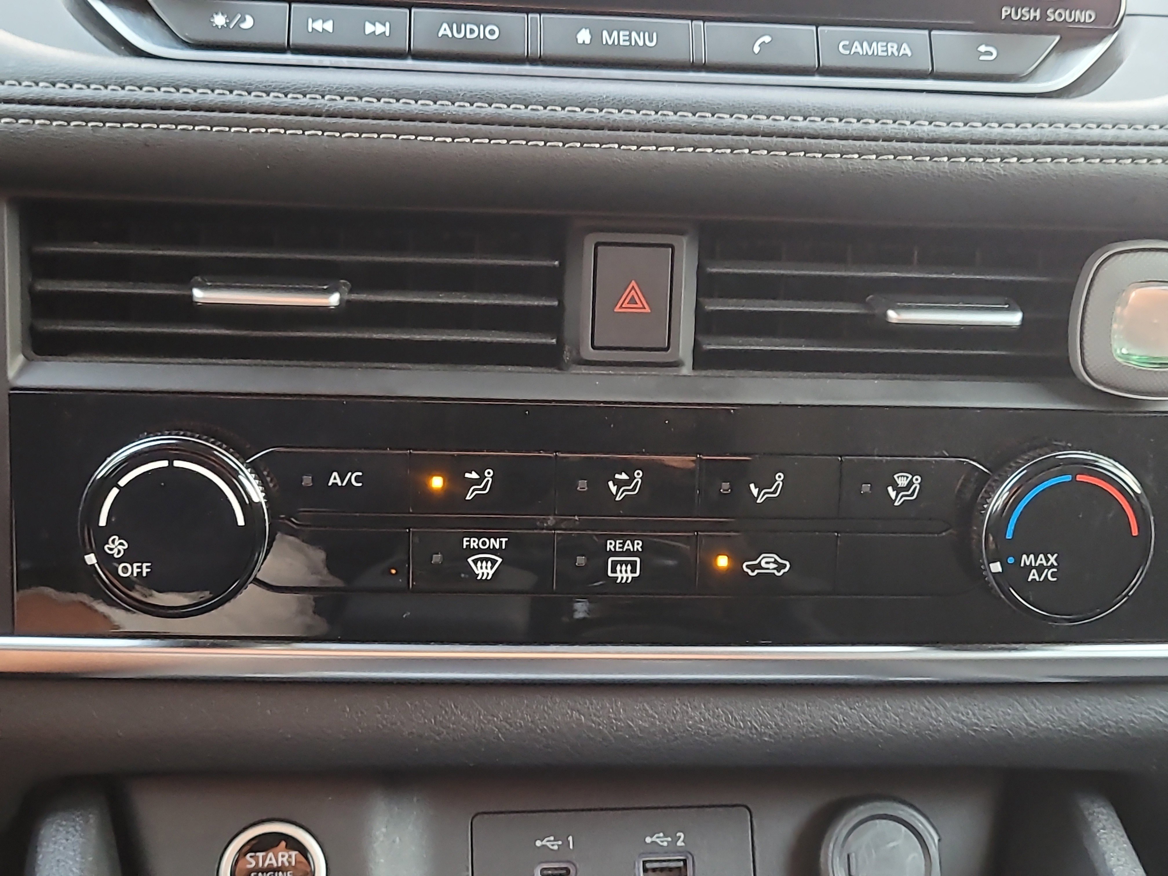 Used 2023 Nissan Rogue S image 23