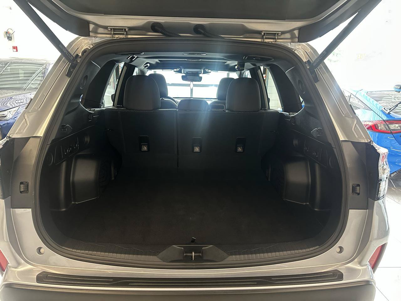 Used 2025 Subaru Forester Premium AWD/4WD image 16