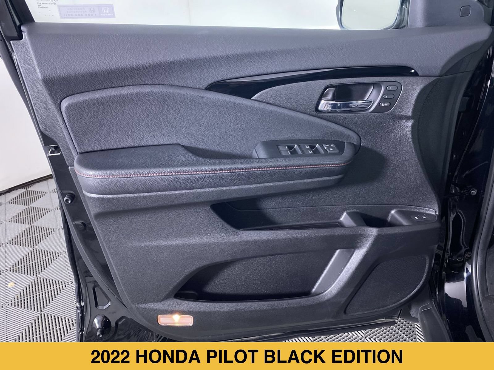 Used 2022 Honda Pilot Black Edition image 13