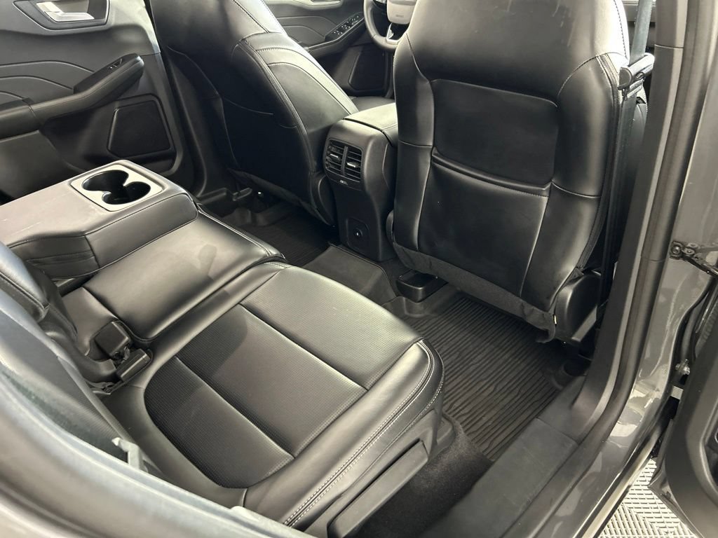 Used 2023 Ford Escape Platinum AWD/4WD image 33