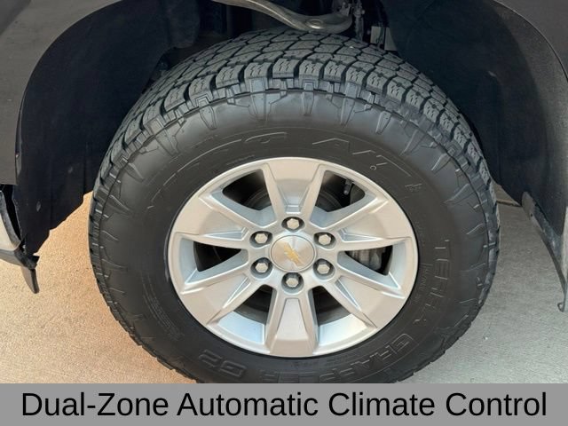 Used 2021 Chevrolet Silverado 1500 LT AWD/4WD image 12