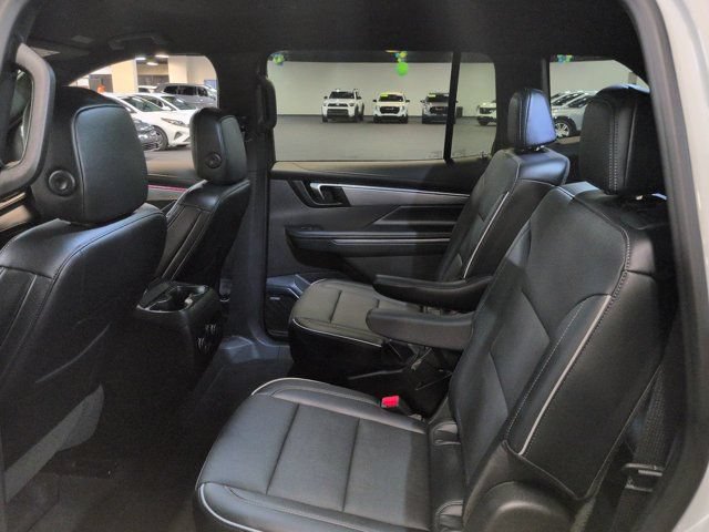 Used 2026 Buick Enclave Preferred FWD image 13
