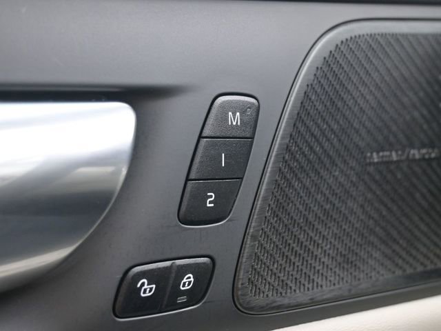 Used 2023 Volvo S60 B5 Ultimate w/ Climate Package image 29