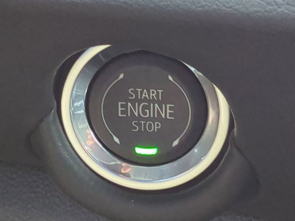 New 2026 Chevrolet Suburban Premier image 17