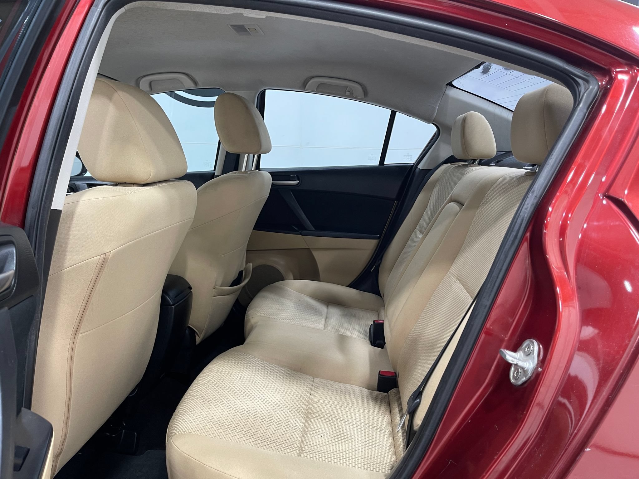 Used 2010 MAZDA MAZDA3 i Touring FWD image 26