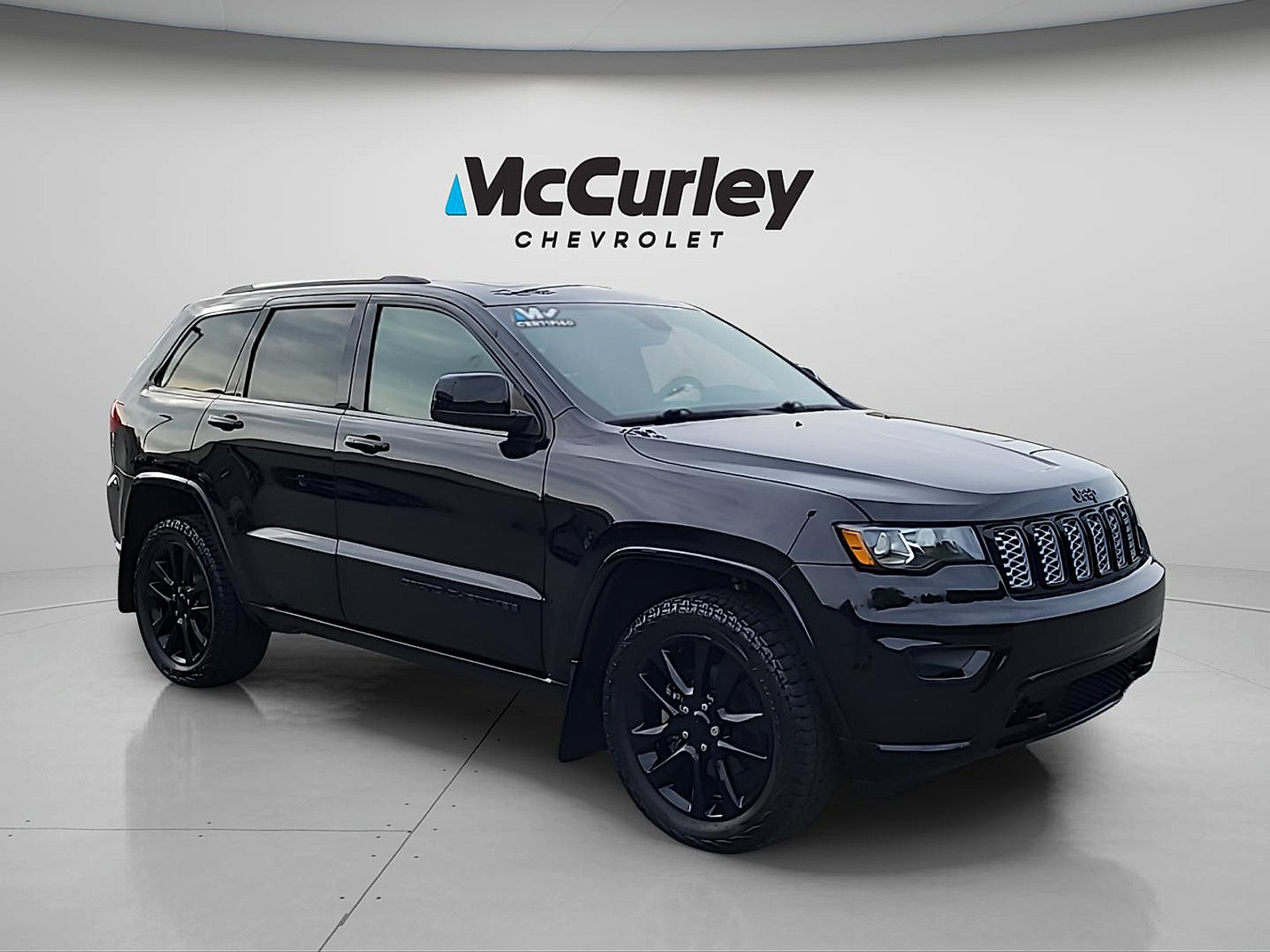 Used 2019 Jeep Grand Cherokee Altitude AWD/4WD image 1