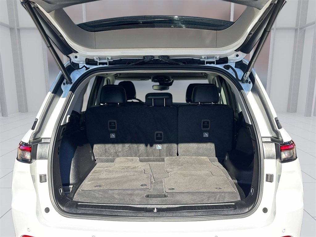 Used 2022 Jeep Grand Cherokee Limited image 12