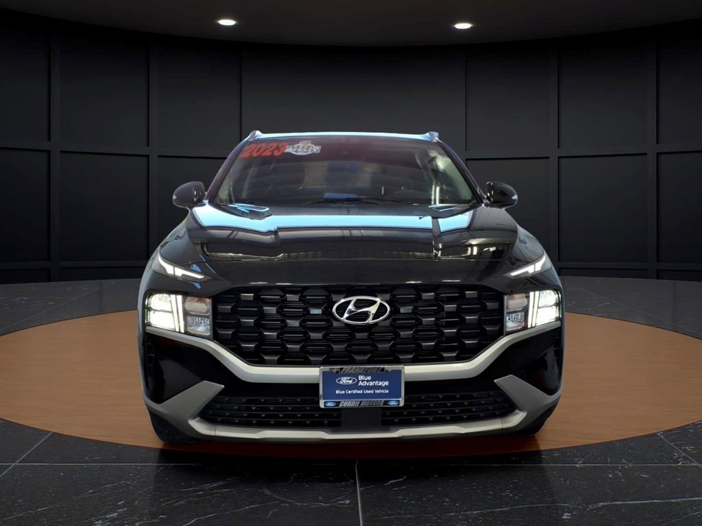 Used 2023 Hyundai Santa Fe SEL image 2