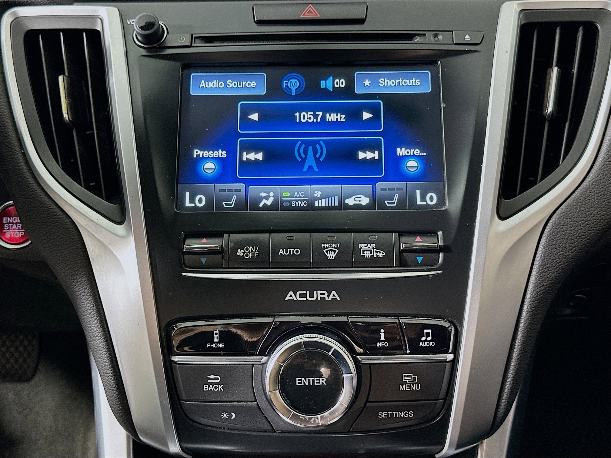 Used 2016 Acura TLX V6 image 23