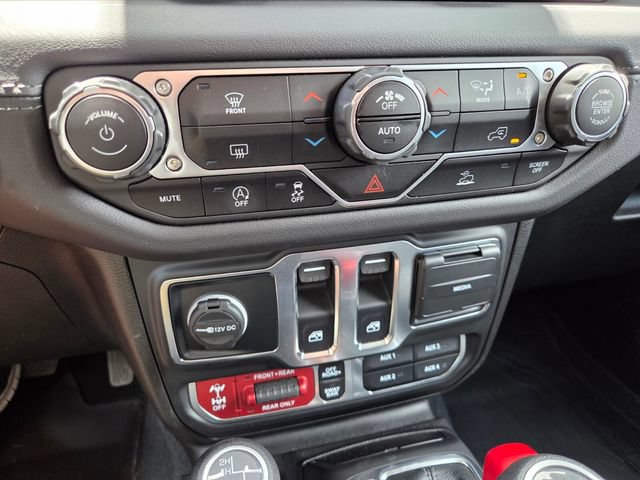 Used 2024 Jeep Wrangler Rubicon AWD/4WD image 25
