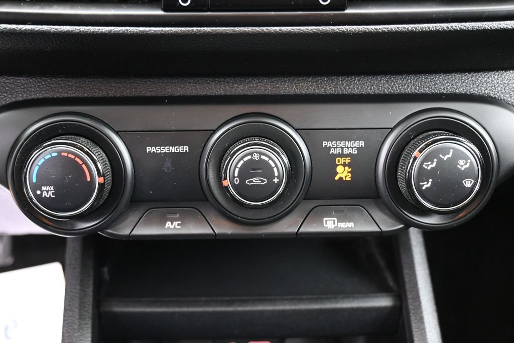 Used 2020 Kia Forte LXS FWD image 24