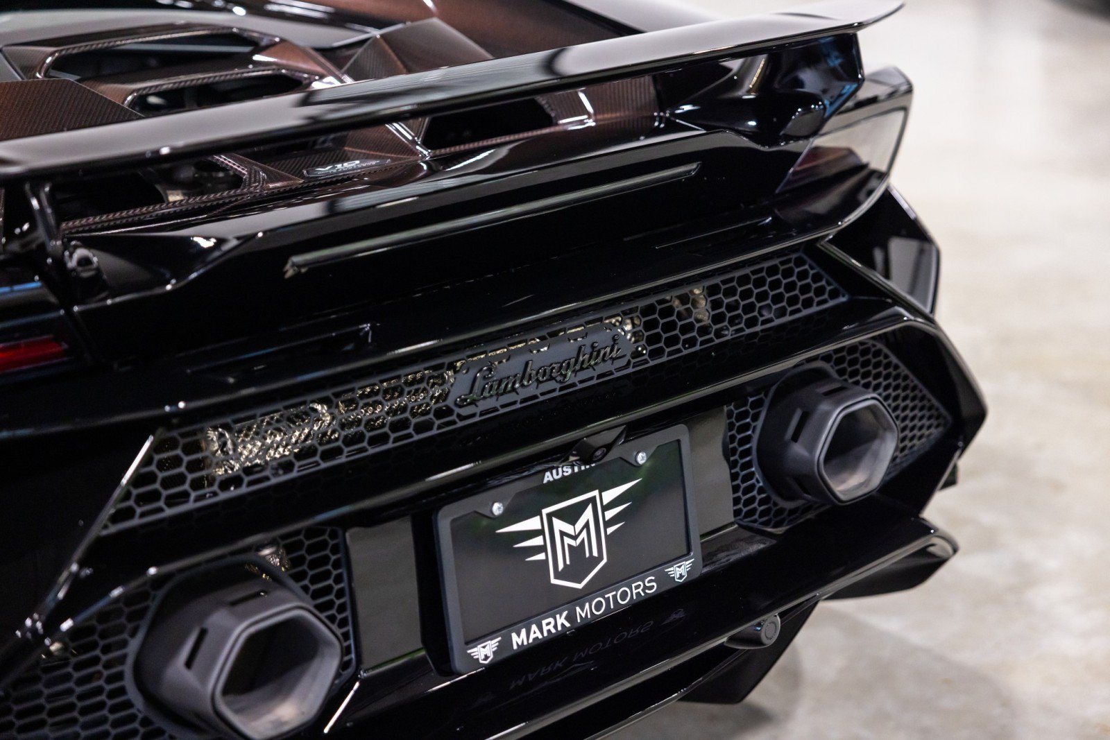 Used 2024 Lamborghini Huracan Tecnica RWD image 15