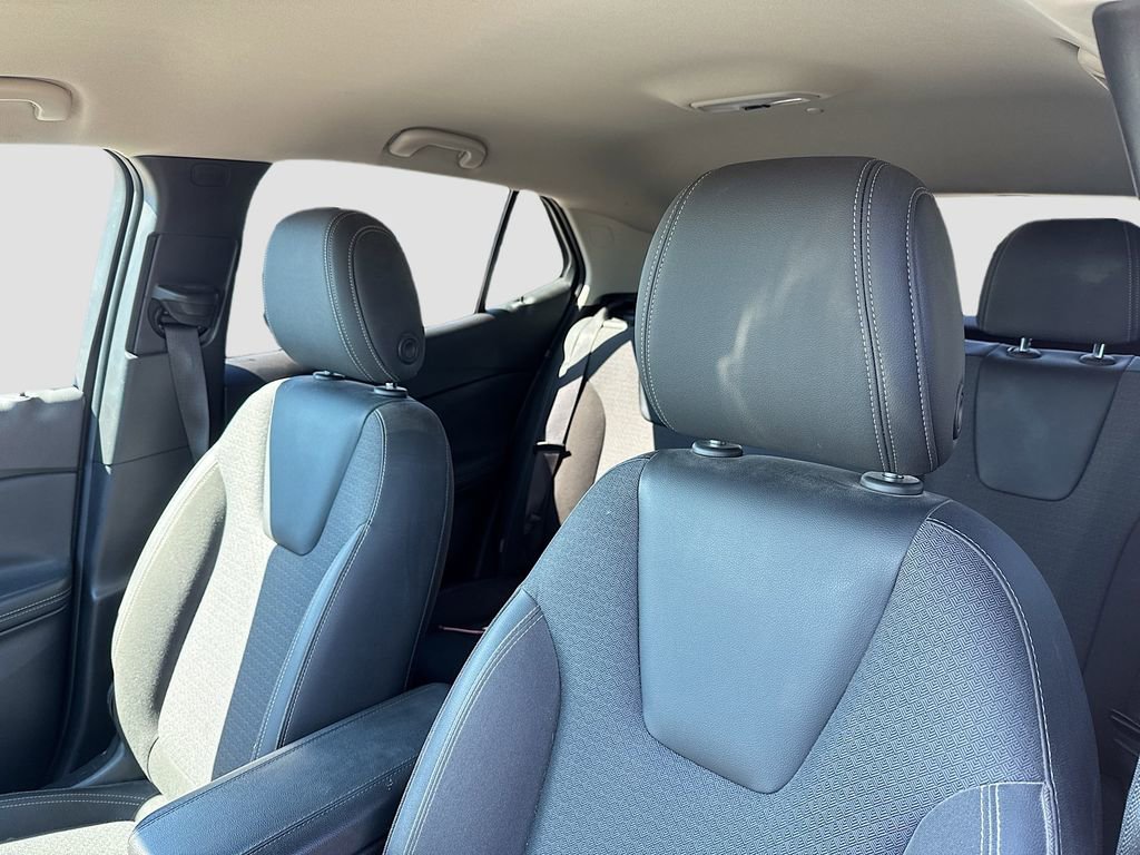 Used 2021 Buick Encore GX Select image 12