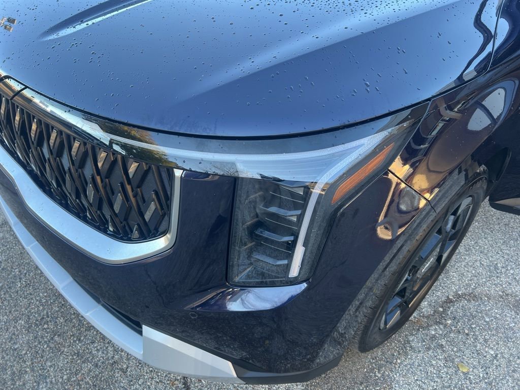 Certified 2025 Kia Carnival EX image 25