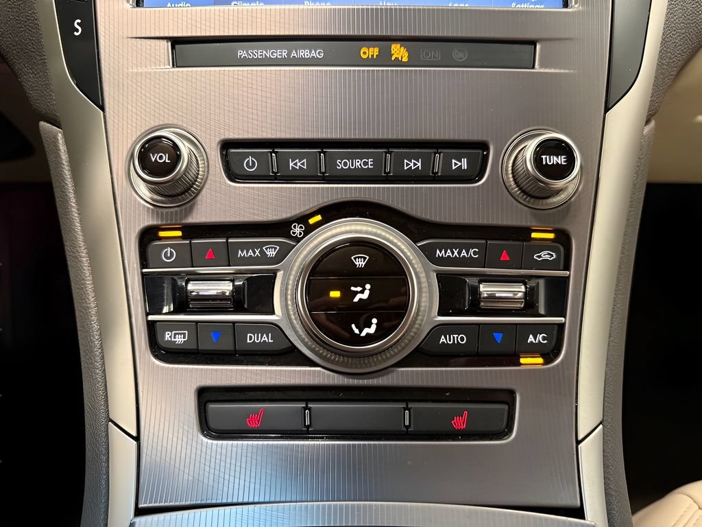 Used 2020 Lincoln MKZ w/ Convenience Package FWD image 24
