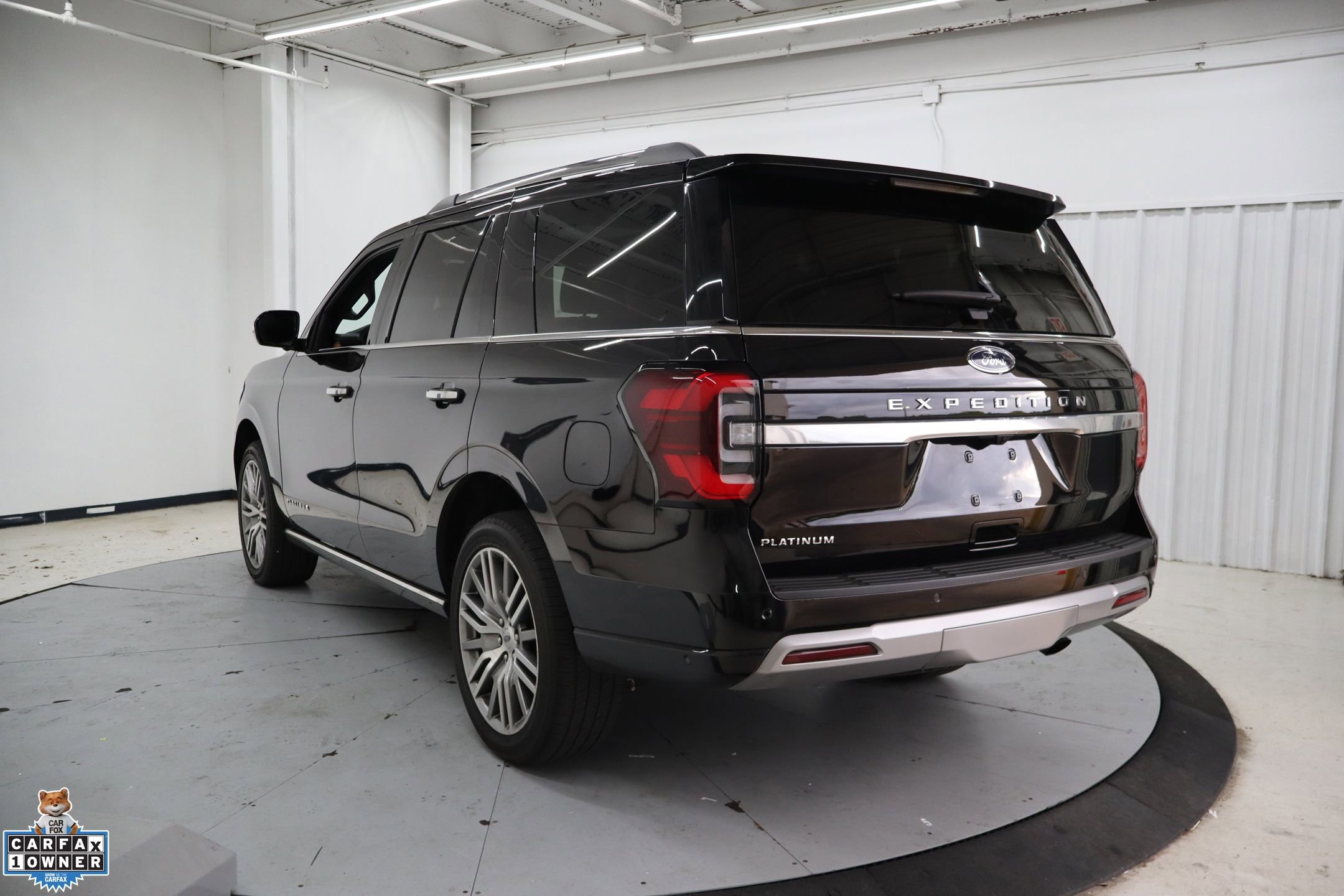 Certified 2024 Ford Expedition Platinum image 8