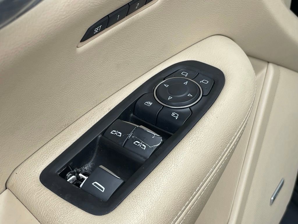 Used 2017 Cadillac XT5 Premium Luxury w/ LPO, Wheel Lock Package image 30