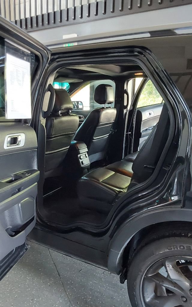 Used 2014 Ford Explorer XLT w/ Equipment Group 202A FWD image 18