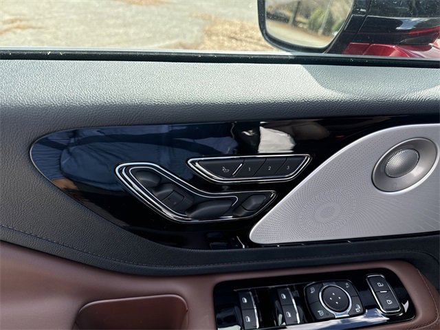 New 2026 Lincoln Aviator Reserve image 12